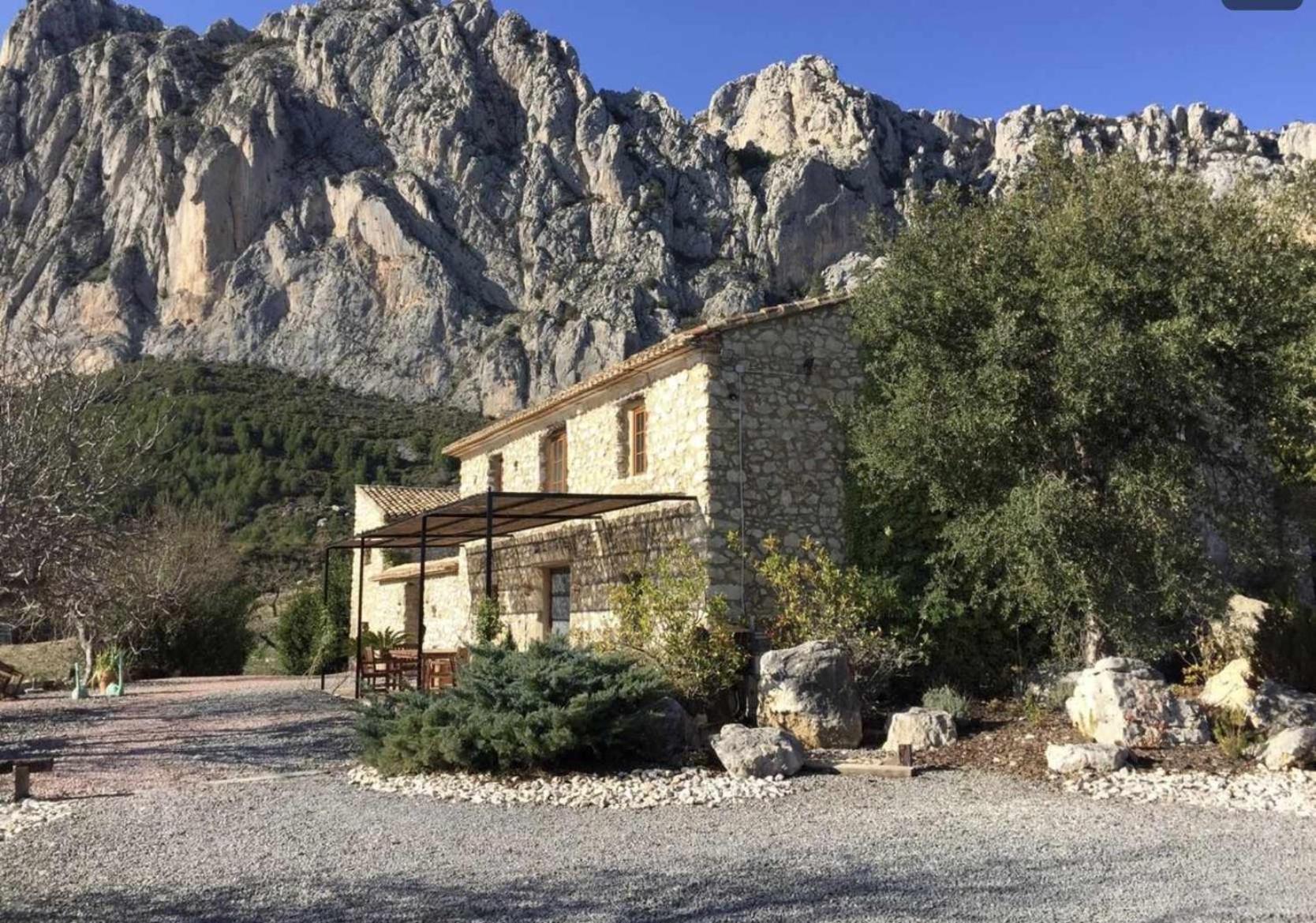 Torre De Arriba Casa Rural 贝尼曼特利 外观 照片